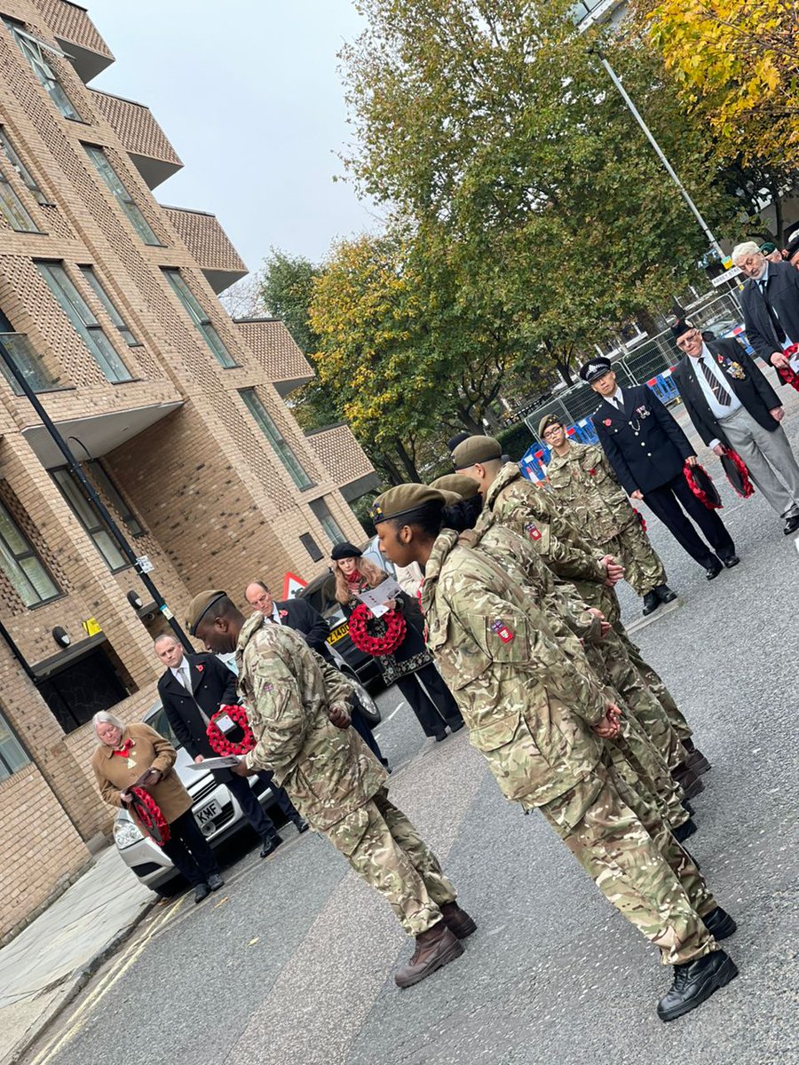 7Coyglseacf's tweet photo. #7Coy Remembrance Day tour continues....
Whoop whoop, it's the fearsome 7Coy 🐯🐯🐯
72 Det at Old Jamaica Road, Bermondsey.

@GLSEACF @MajKOC7 @rhqpwrr @pwrr @Clint__Riley @romberbear https://t.co/khVPyL1HBB