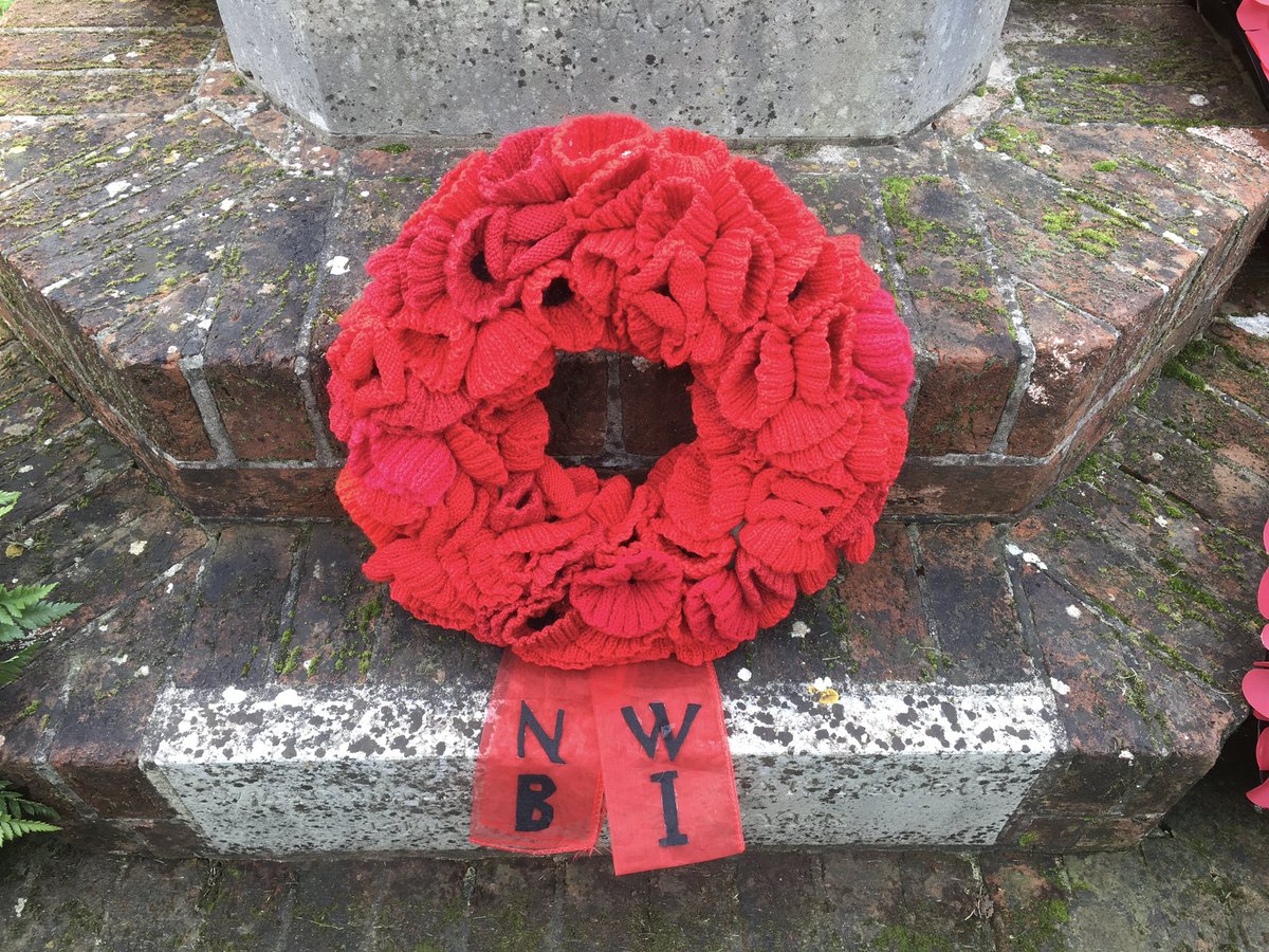 SallyKerson's tweet photo. A privilege to conduct the #remebrancesunday service beside the #WarMemorial outside St. John the Baptist Church this morning at #NorthBaddesley @acnbchurch Thank you @CooperGeoff for reading the names of the fallen and the amazing uniformed organisations @scouts @Girlguiding https://t.co/2TSvYSRY30