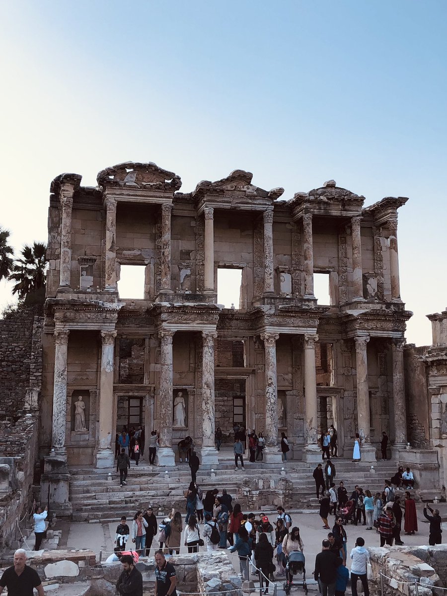 trinitymel1's tweet image. #efes #libraryofcelsus #celsius #izmir #antik #selcuk #ancient