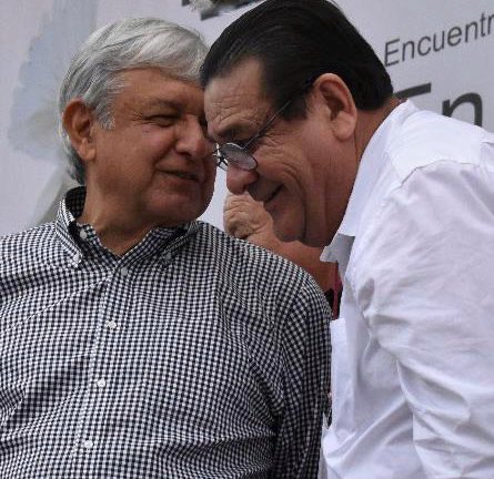 Este día va mi felicitación a nuestro Presidente de la República, el Lic. <a href="/lopezobrador_/">Andrés Manuel</a> , quien cumple un año más de vida y sigue siendo motor para la transformación del país 🇲🇽. Felicidades Presidente!