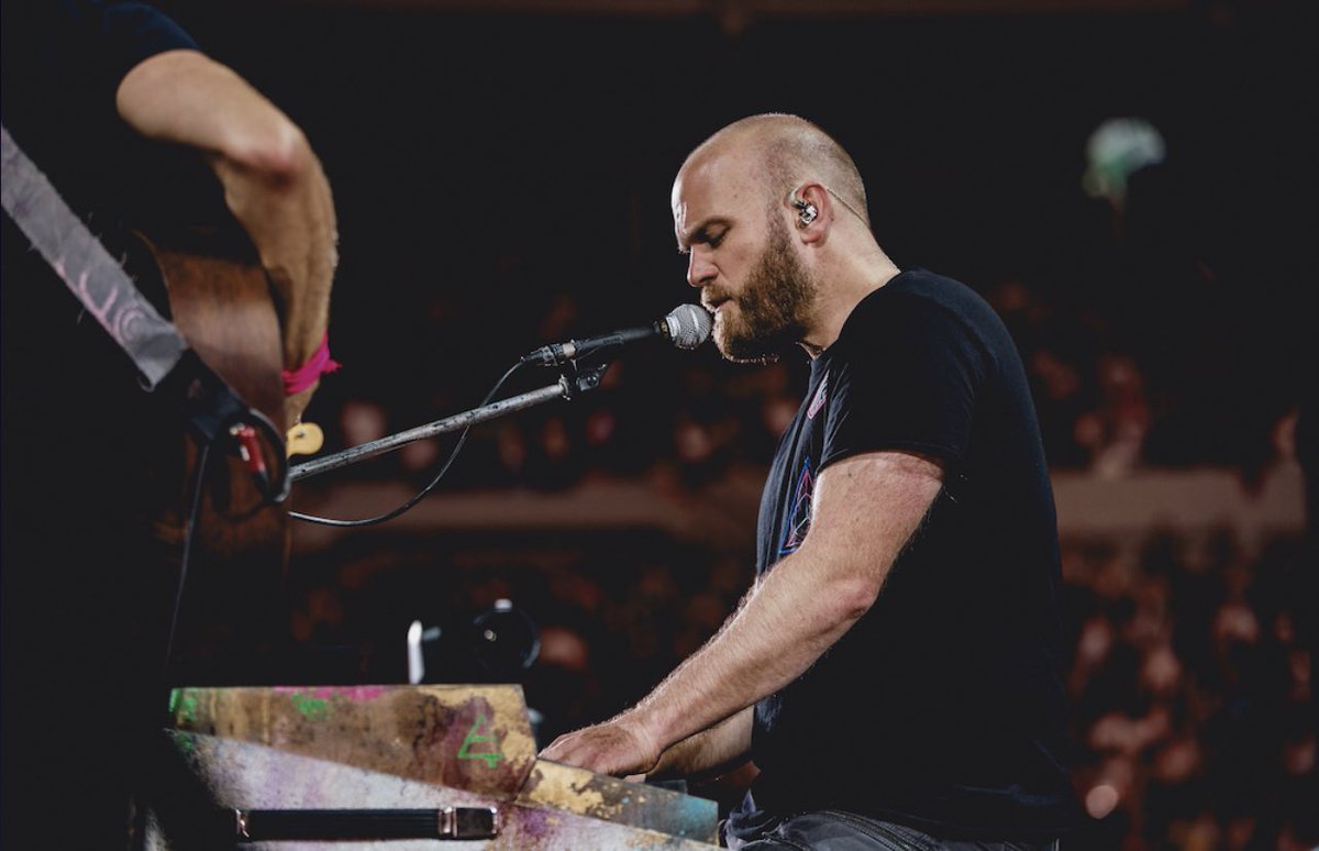 coldplayxtra's tweet photo. RETWEET or REPLY with the same tweet 🎉

I'm voting for Music Of The Spheres for Favorite Rock Album at the #AMAs https://t.co/fmrZZUhm8L