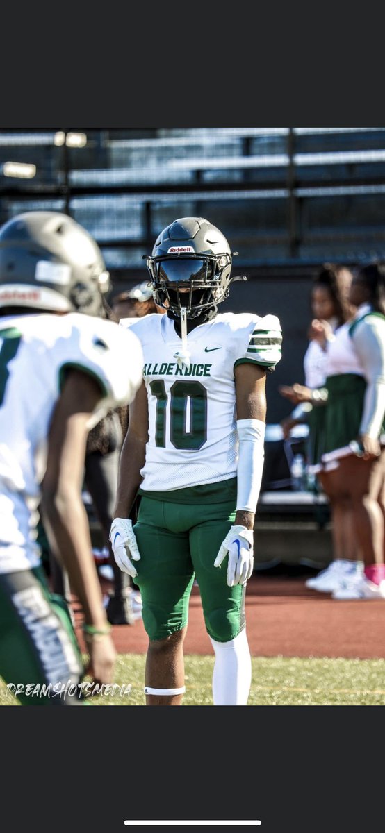 hudl.com/v/2Jpr3j Senior Season Finale: 40 Tackles Total 3INT 2PBU Coaches Check it out First Year starter 🔥🔥🔥 <a href="/210ths/">2Tenths Speed & Agility</a> <a href="/CoachMWatkins/">Coach Watkins</a> <a href="/DiceSports/">Allderdice Sports</a> @PAPrepsRivals <a href="/PrepRedzonePA/">Prep Redzone Pennsylvania</a> <a href="/wpialsportsnews/">The Content King Sports Media</a> <a href="/CoachPFerguson/">🐉</a>