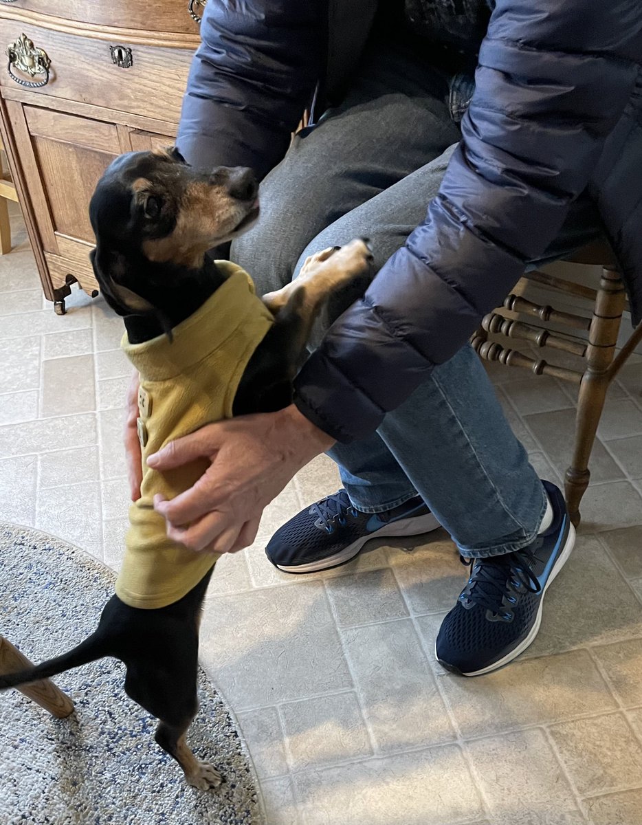 TheBonziBomber's tweet image. My uncle was here for the weekend! #SnackMachine 😆