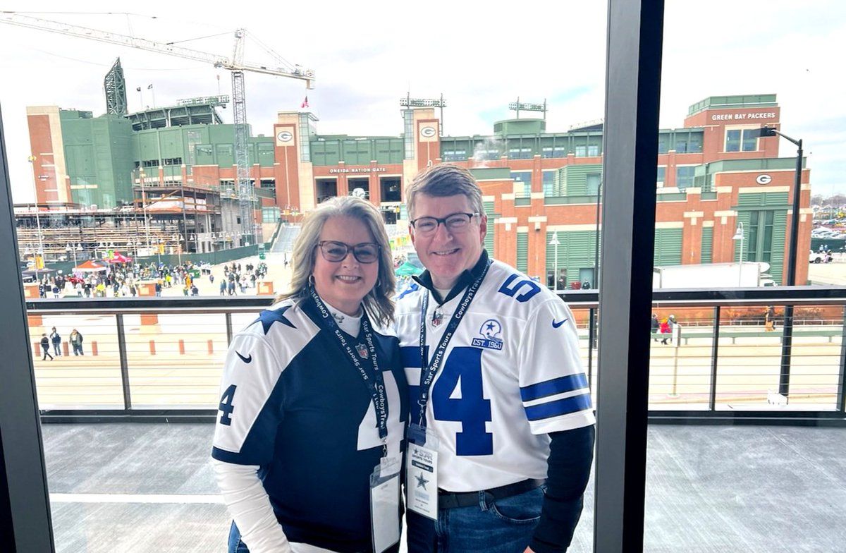 mcj_smith's tweet photo. Notre Dame de Lambeau.  No better place to cheer on our Cowboys! https://t.co/t9quA0Xl8p