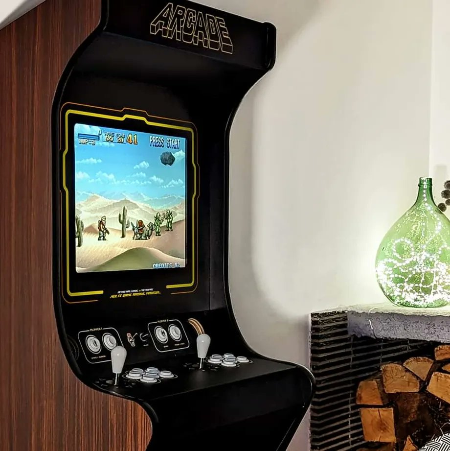 Retropad1's tweet photo. 🕹 Retro Wallcade™👾
Toute l’histoire du jeu d’#arcade au travers d’un système plug &amp; play mural, aux lignes rétros, qui de par son encombrement réduit s'intégrera facilement ds tous vos espaces, particuliers ou professionnels. #jeuxvideo #bornearcade
🌐 https://t.co/G7avOiGCFd https://t.co/YGYYeZWRJx