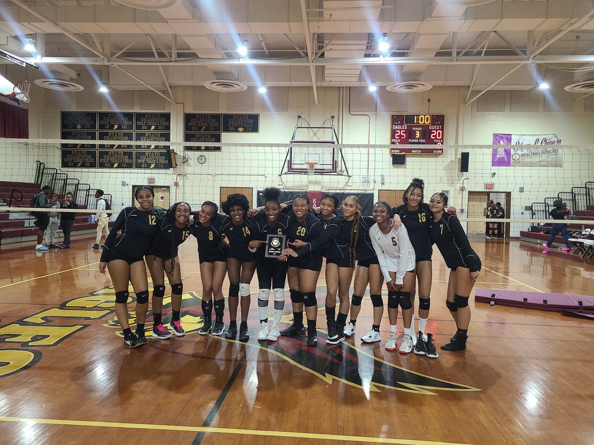 Our @FDHSVolleyball Lady Eagles advance to the @MPSSAA_Org 2A Volleyball Final Four. Our Eagles face Middletown in the semifinals at Winston Churchill HS Monday 11/14 at 5pm. Let’s go EAGLESSSS!!!