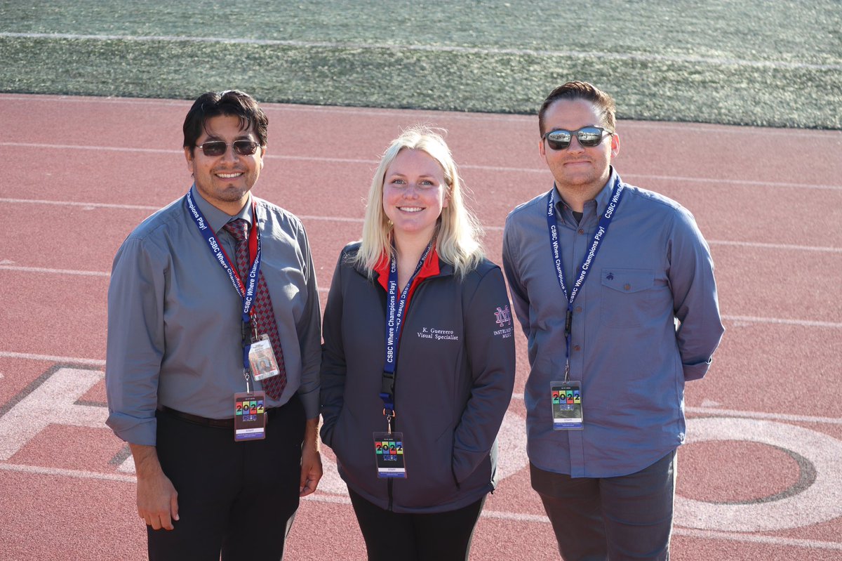 Materdeiband's tweet photo. #WeAreMD #HonorGloryLove #MaterDeiHighSchool #materdeimonarchs #instrumentalmusic #marchingband #materdeimarchingband #materdeiinstrumentalmusic #mdinstrumentalmusic #mdmarchingband https://t.co/lgUP7F3EfR