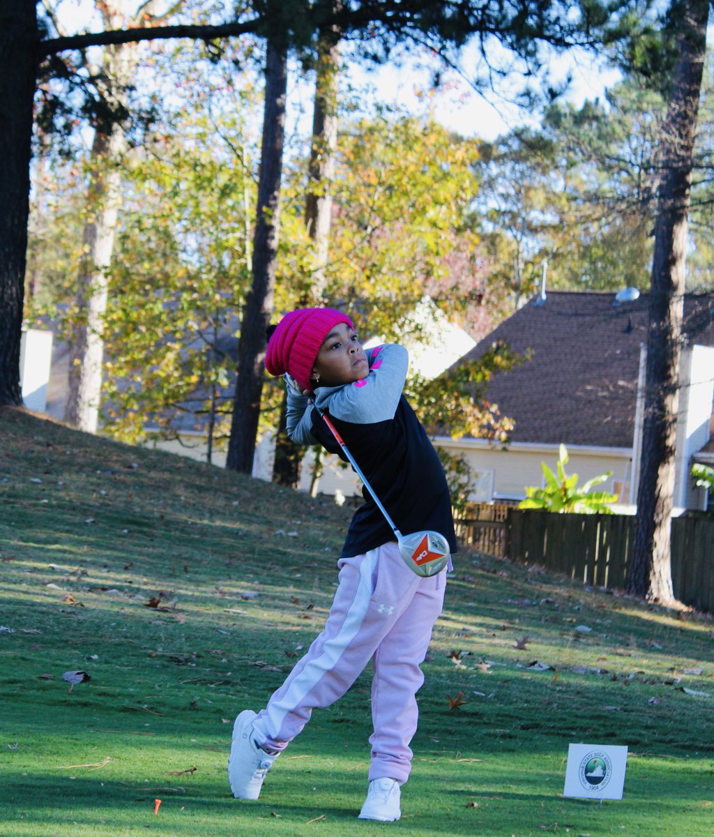 Michelle Holmes Golf tweet media