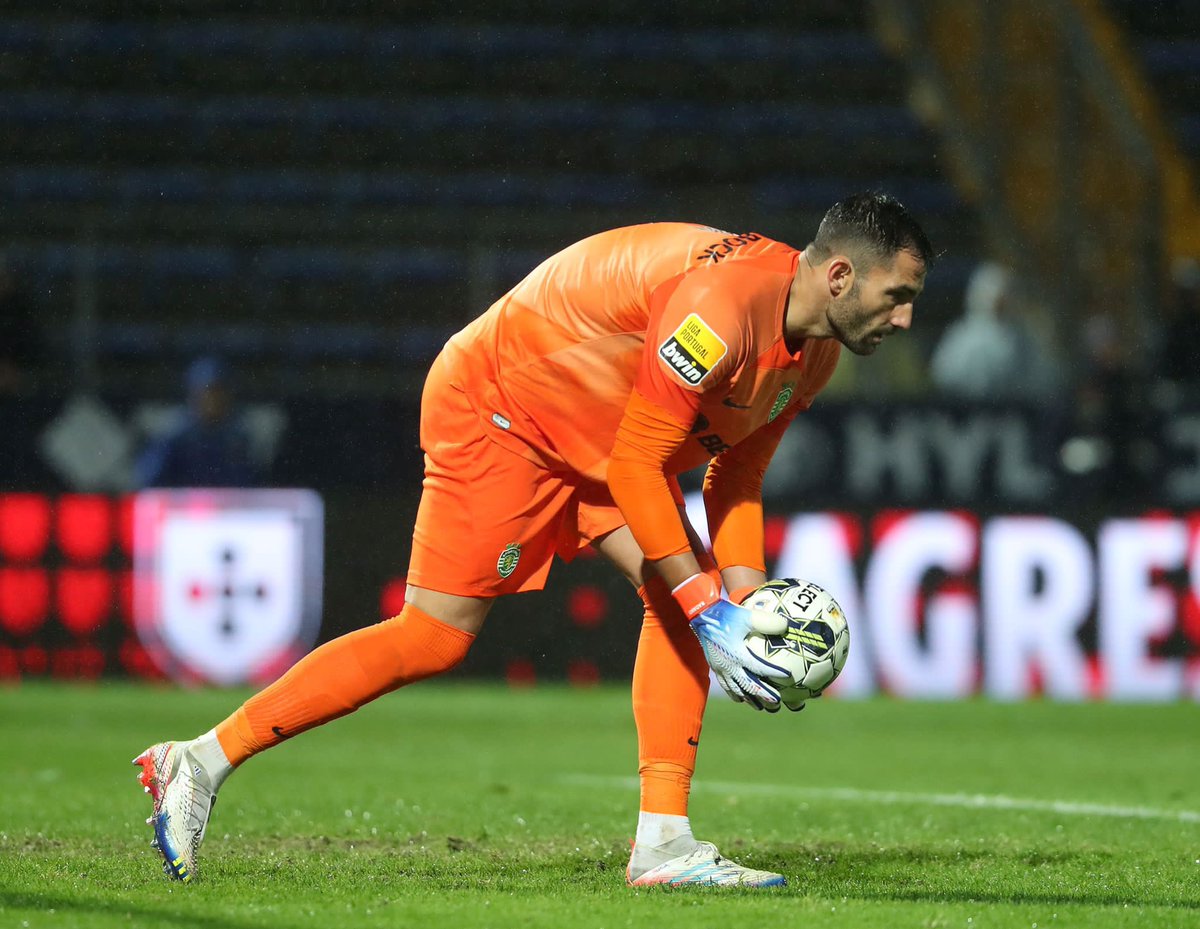 ¡Grande EQUIPA @Sporting_CP ! Vitória com muito trabalho 💪 Este é o caminho a seguir 😬

#SiempreJuntos🟢⚪🦁

¡Grande EQUIPO @Sporting_CP ! Victoria muy trabajada 💪 Esta es la línea a seguir 😬

#SiempreJuntos🟢⚪🦁