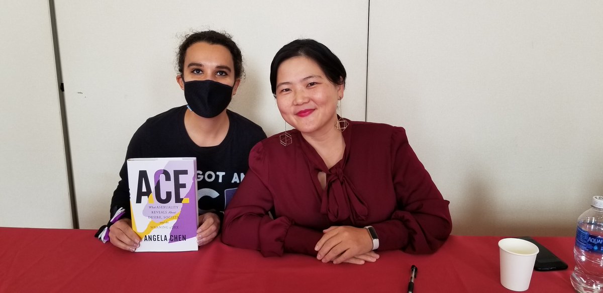 NewEnglandAces's tweet photo. Thanks so much to @BU_Diversity's #LearnMoreSeries for bringing @chengela and @davidgljay (@asexuality) to Boston this past Thursday for excellent conversation, community, and (of course) cake! 🖤💜🍰 https://t.co/zGixpzf3ts