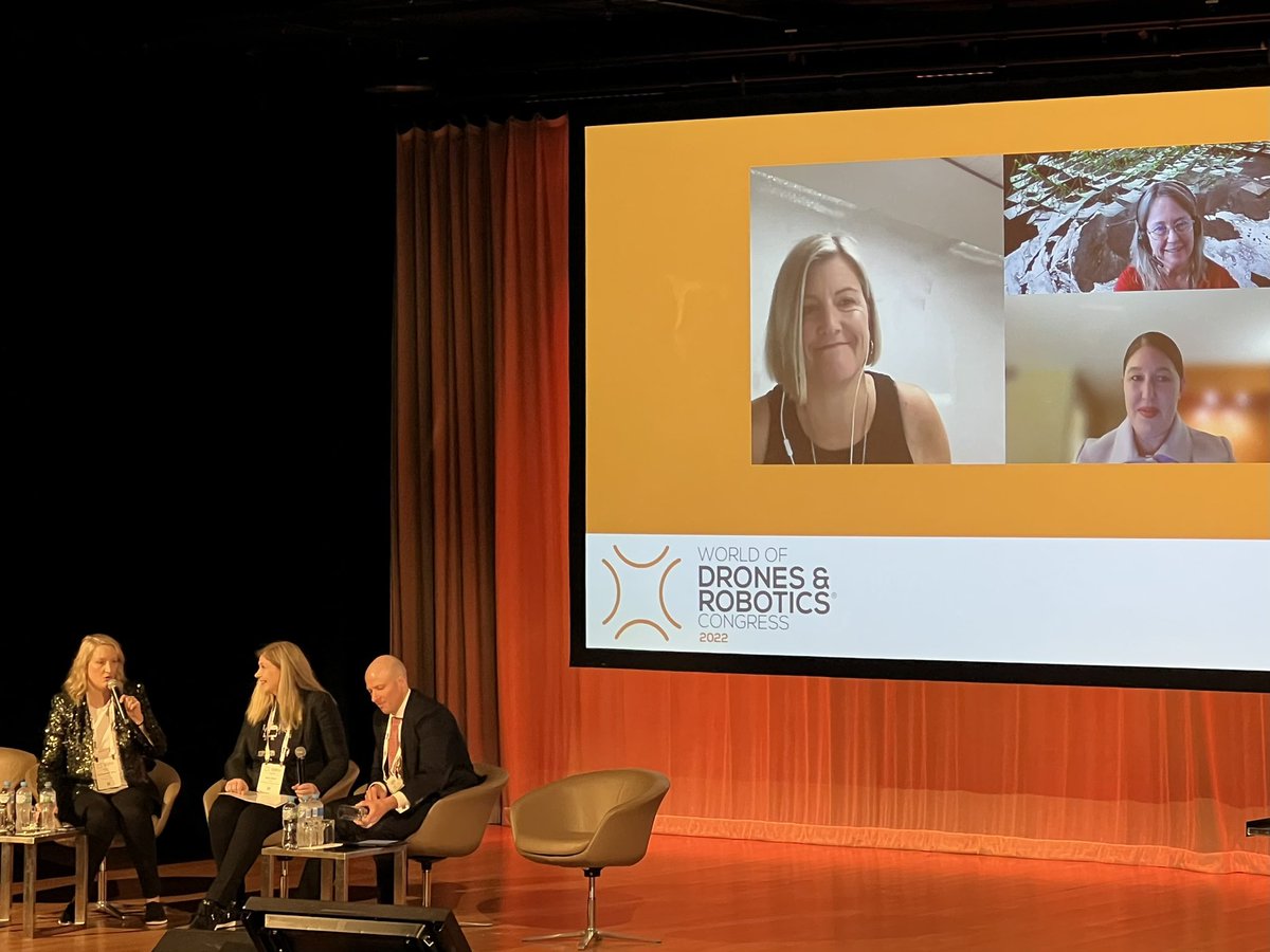 Plus an amazing panel talking about the next 10 years of #tech acceleration <a href="/DrCatherineBall/">A/Prof. Catherine Ball</a> <a href="/sallyannw/">Sally-Ann Williams</a> <a href="/suekeay/">Dr Sue Keay FTSE</a> <a href="/AusHumanRights/">Australian Human Rights Commission</a> <a href="/ourANU/">ourANU</a> Great to see <a href="/QUT/">QUT</a> collaborator Barbara Bollard <a href="/AUTuni/">AUT University</a> #robotics <a href="/QUTRobotics/">QUTRobotics</a> #WoDaRC22 <a href="/WoDCongress/">World Of Drones & Robotics Congress</a>