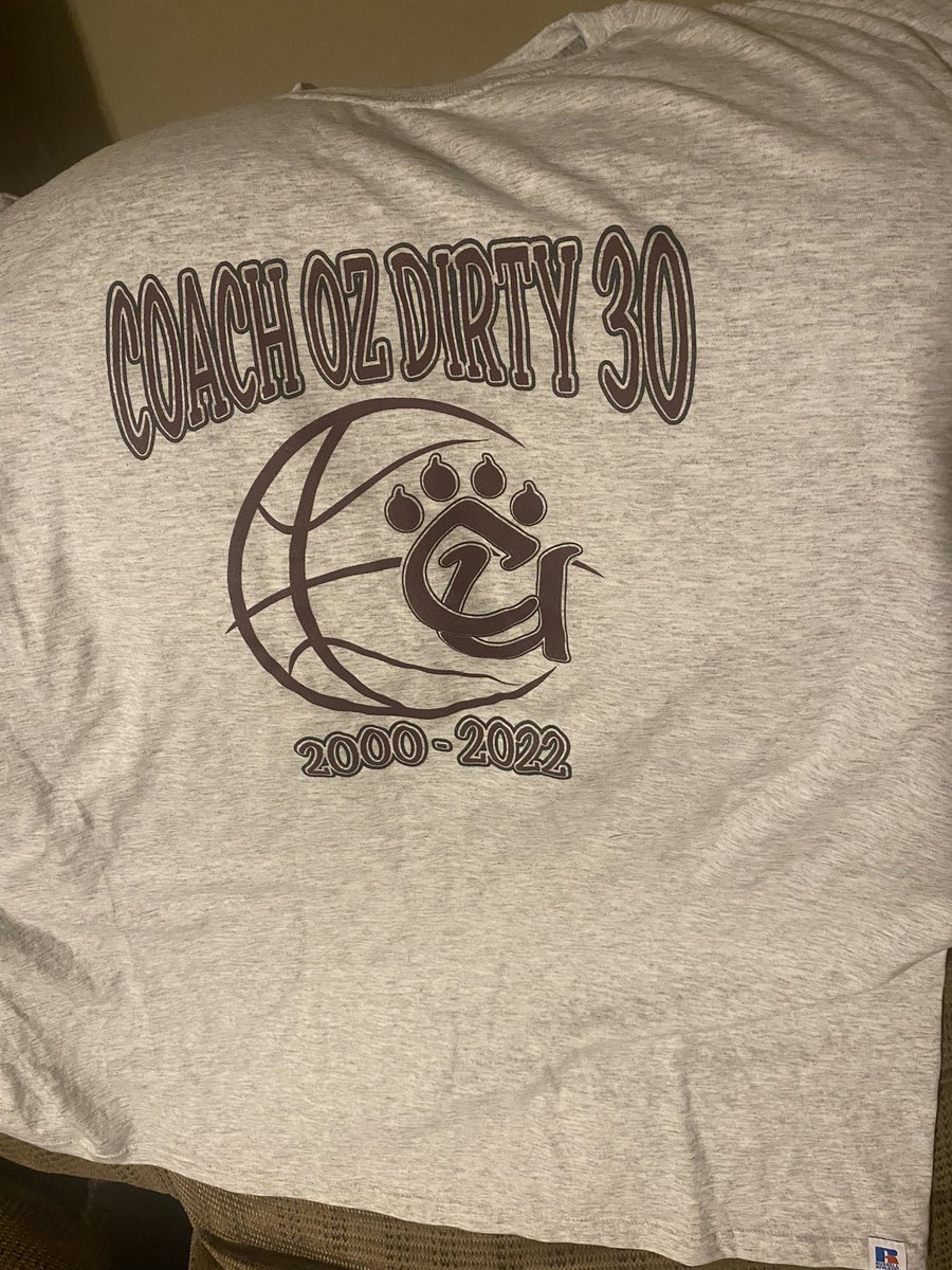 got to see and chat with some legends in the industry including @TravisJonesPXP @Chris_Johnson19 #TwitterlessDuaneCochran, Jesse Skiles, @CoachOzConcord (everyone knows he’s a quote machine and here is a shirt he gave me with some of his best quotes over the years 😂).