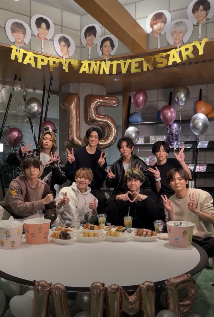 JUMP_Dear0622's tweet photo. デビュー15周年おめでとうございます🎉
これからも仲良くわちゃわちゃなJUMPでいてください！！！

#HeySayJUMP15thAnniversary
#俺たちがHeySayJUMP
#HeySayJUMPデビュー15周年
#HeySayJUMP https://t.co/QoaxrKQi8x