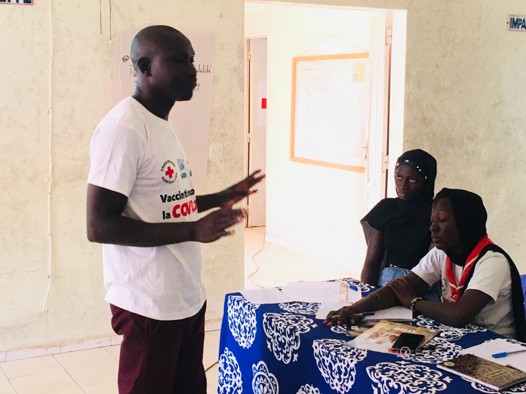 CRS_Sdh's tweet photo. #UneVolonte_Humanitaire
Etape 1/2
@CRS_Sdh a réalisé une seance de renforcement de capacités au profit de 20 jeunes encadreurs des Camaraderies les 12 &amp; 13 novembre 2022. Les formateurs ont mis le focus sur la culture des valeurs humanitaires comme modèle d'éducation de base. https://t.co/1pAqIlLoAh