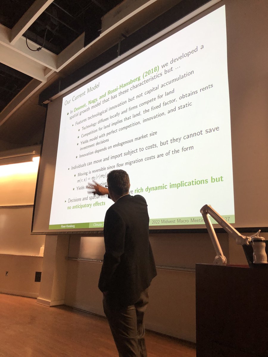 klausvanieper's tweet photo. Thank you all for joining us 
@SMUEconDept for Midwest Macro, Some pics of last night’s plenary of @HansbergRossi. And thanks to @SposiMichael, @elpuntoderocio and all other local organizers, including our grad students and our friends at the Dallas Fed. https://t.co/JfEcuR91yM