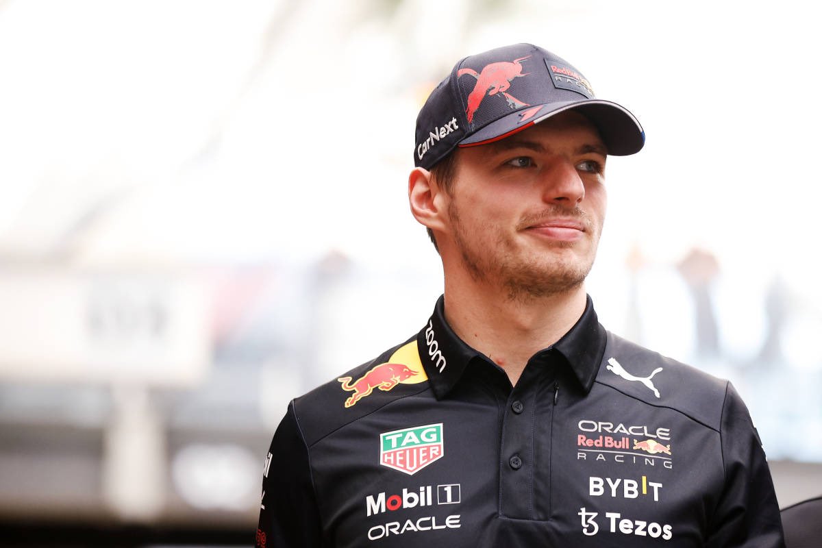 PrimeF1__'s tweet photo. -LAMBIASE: No te preocupes del DRS Max, deja pasar a @SChecoPerez. Deja pasar a ‘Checo’.

¡Max, deja pasar a ‘Checo’, por favor!
[Cruza meta VER]

Max, ¿qué pasó?

-VERSTAPPEN: Ya se los había dicho anoche, no me vuelvan a pedir eso a mí. ¿Estamos claros en eso?

Vía onboard 🔥🇳🇱 https://t.co/9RQFsTHrb7