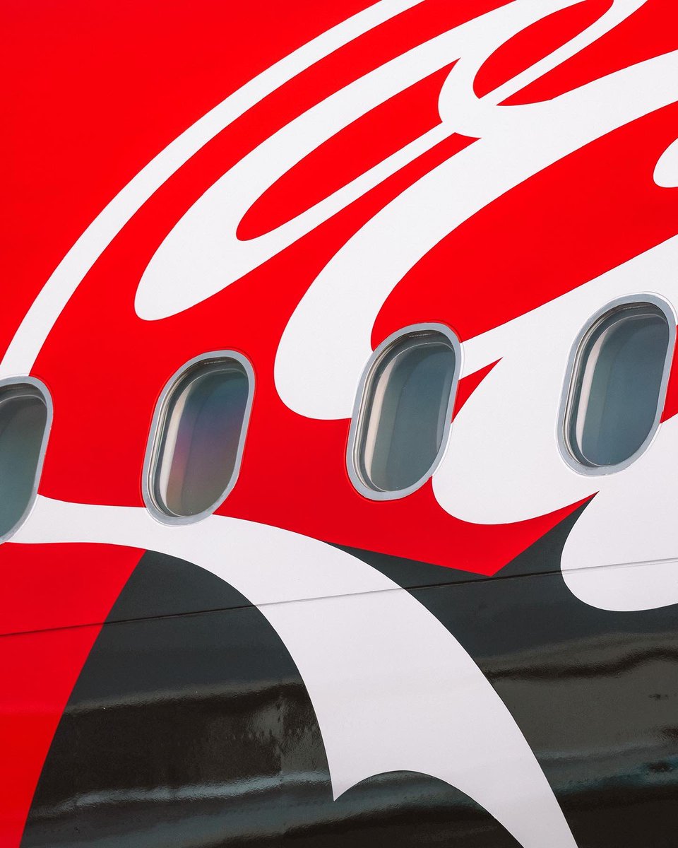 Trophy Tour tweet media