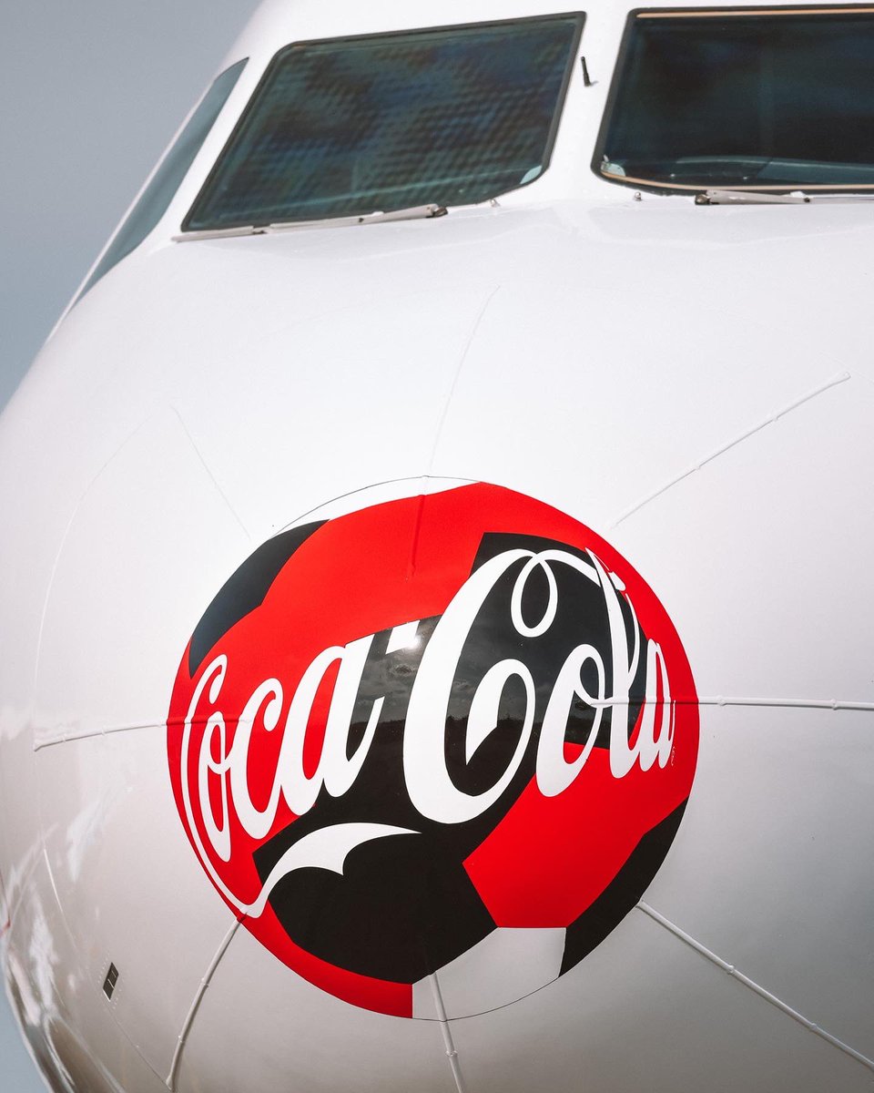 Trophy Tour tweet media