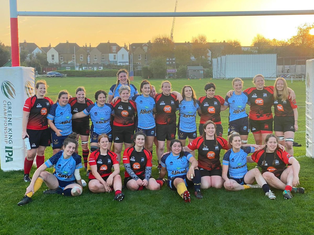 teddingtonrfc's tweet photo. Following on from the magnificent yet heartbreaking World Cup final yesterday, @teddingtonrfc and @londonwelshwrfc served up a treat at Old Deer Park today. Womens rugby was definitely the winner. #womensrugby #teddington https://t.co/9lFYJAZkNN