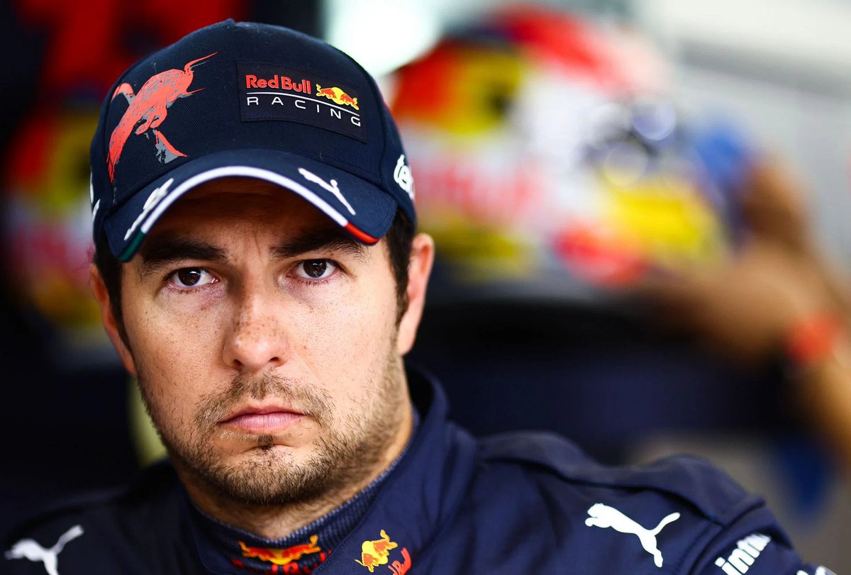 TearOffFR's tweet photo. 🔴 Sergio Pérez sur Max Verstappen à la radio après que le Néerlandais ne l'ai pas relaissé passer dans la fin du #BrazilGP...

📻 "Il montre qui il est vraiment."

#F1 https://t.co/bZiSTGeQnr