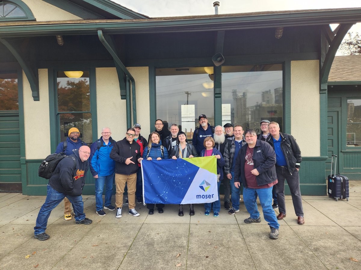 way0utwest's tweet image. The #sqltrain crew in Vancouver
