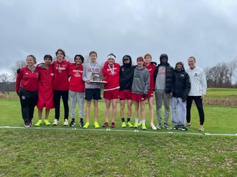 dg_22's tweet photo. Tyngsborough XC Boys  MIAA D3 2nd place Championship.  Congratulations on to All States.  @tyngtigersports @TyngsboroXC https://t.co/83g4v8D2Mi