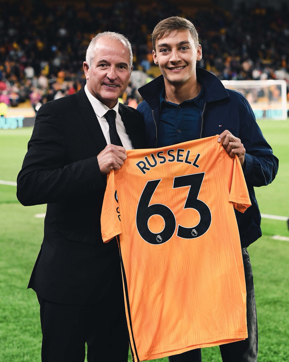 A first Grand Prix win for <a href="/GeorgeRussell63/">George Russell</a>! 

Huge congratulations, George. Here's to many more.  

🏎️🐺