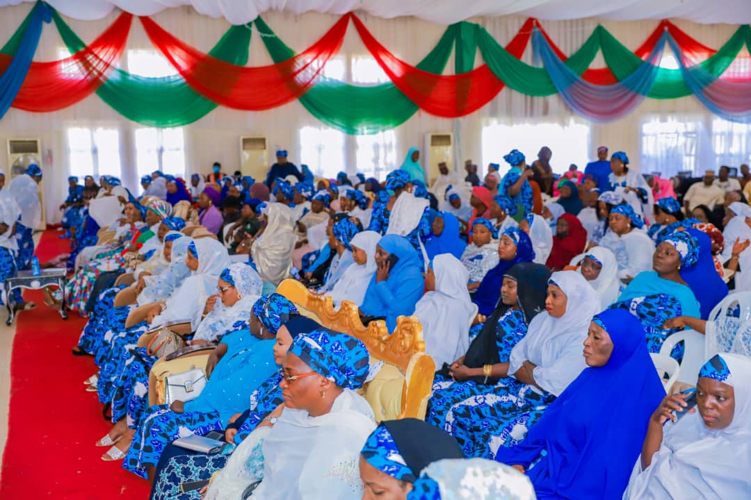 The NW Zonal Coordinator of the Tinubu/Shettima Women Presidential Campaign Team, H.E Dr Zainab Shinkafi Bagudu [<a href="/DrZSB/">Zainab Shinkafi-Bagudu</a>], last week held townhall meetings with the women of Kebbi State in Birnin-Kebbi and Yauri. #BATKSM2023