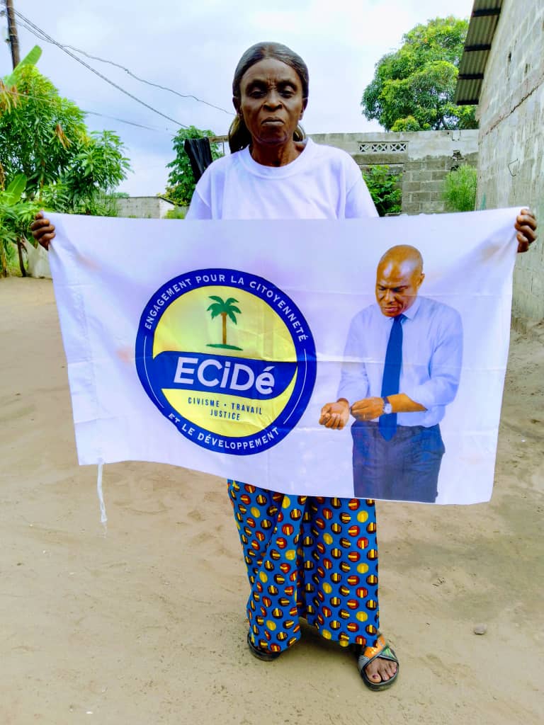 MarieMasemi's tweet photo. 🇨🇩 la police sorcière sont vraiment contre FARDC et je confirme aujourd'hui. Président @MartinFayulu est un homme que le peuple congolais attend pour libéré ce pays. https://t.co/26T01gZ1QN