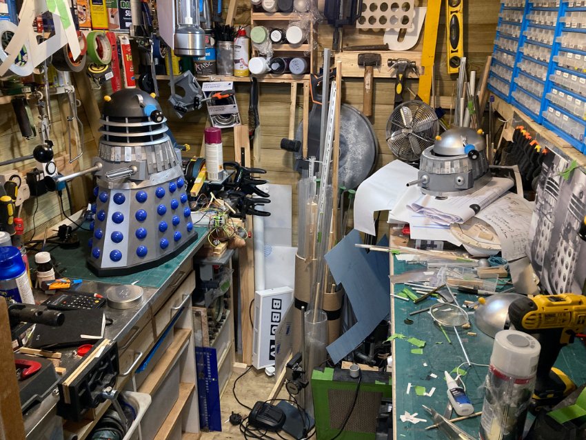 Markofrani built a giant workshop... or did he? projectdalek.com/index.php?/top… #ProjectDalek #Dalekbuilders #Dalek