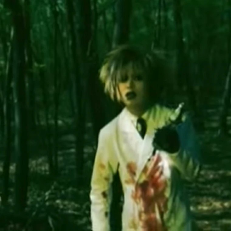 gothxcry's tweet photo. The band: 'Dir En Grey' from their "Cage" music video. </3

#direngrey #gothic 
#gothicrock #jprock 
#japan https://t.co/AlpPynbtXP