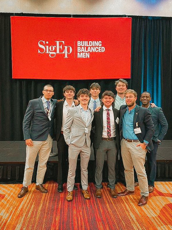 𝘓𝘪𝘧𝘦 𝘈𝘧𝘵𝘦𝘳 𝘊𝘰𝘭𝘭𝘦𝘨𝘦

Great work by our active Brothers who attended a <a href="/officialsigep/">Sigma Phi Epsilon</a> Convention to have important conversations, connections for jobs, and meeting alumni for life after college.

TN-Gamma 🔛🔝

#SigEpETSU #SigEp #ETSU #louisville #johnsoncitytn