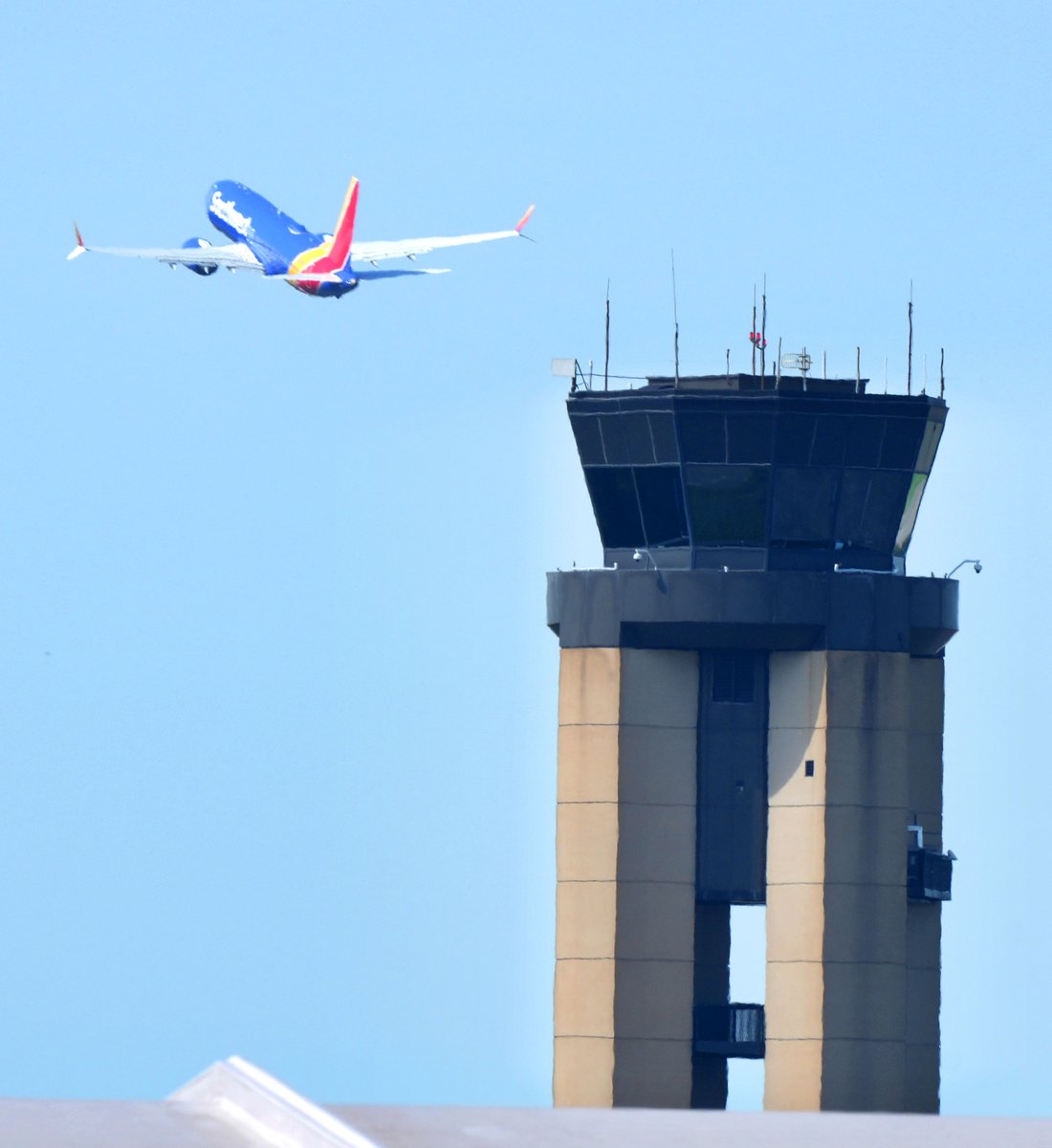 Chasing blue skies ☁️ #FlyNashville
