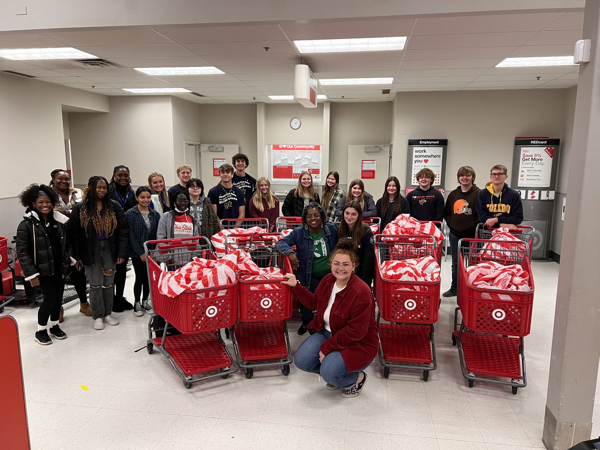 Echo Batey (@ech_ooo) on Twitter photo We had the opportunity to host <a href="/connectcarematr/">Community Foundation</a> at Elyria Target to shop for families in Lorain county, thank you all for all you do for our community! <a href="/HeatherSanner/">Heather Sanner</a> <a href="/mariahfromtgt/">Mariah Herrle</a> <a href="/ArynDavlin/">Aryn Davlin</a> <a href="/Steven_Gruska/">Steven Gruska</a> We had the opportunity to host <a href="/connectcarematr/">Community Foundation</a> at Elyria Target to shop for families in Lorain county, thank you all for all you do for our community! <a href="/HeatherSanner/">Heather Sanner</a> <a href="/mariahfromtgt/">Mariah Herrle</a> <a href="/ArynDavlin/">Aryn Davlin</a> <a href="/Steven_Gruska/">Steven Gruska</a>