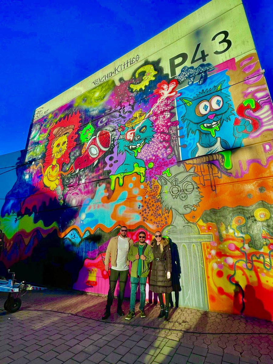 Ugonzo_art's tweet image. Coming in with a positive note I just finished this massive mural for my community! I want to thank these two awesome individuals big shout out to @SnftBig &amp;amp; @LauraLT_NFT 
For bringing this project to life in a little town called Sankt Ingbert 🇩🇪 
@ElRealGenius 🎨
@Ugonzo_art 🌌