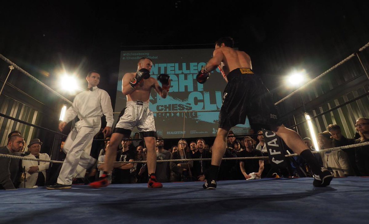 MobbyFun's tweet image. Rdv pour la demi-finale du Championnat du Monde de Chessboxing.

Thomas Cazeneuve affronte le Turc Ayberk Varol demain 13 novembre à 8 h heure Française.

Combat visible sur le Live Mobby :
live.mobby.fr

Tous derrière Thomas !

#chessboxing #chess #boxe #échecs