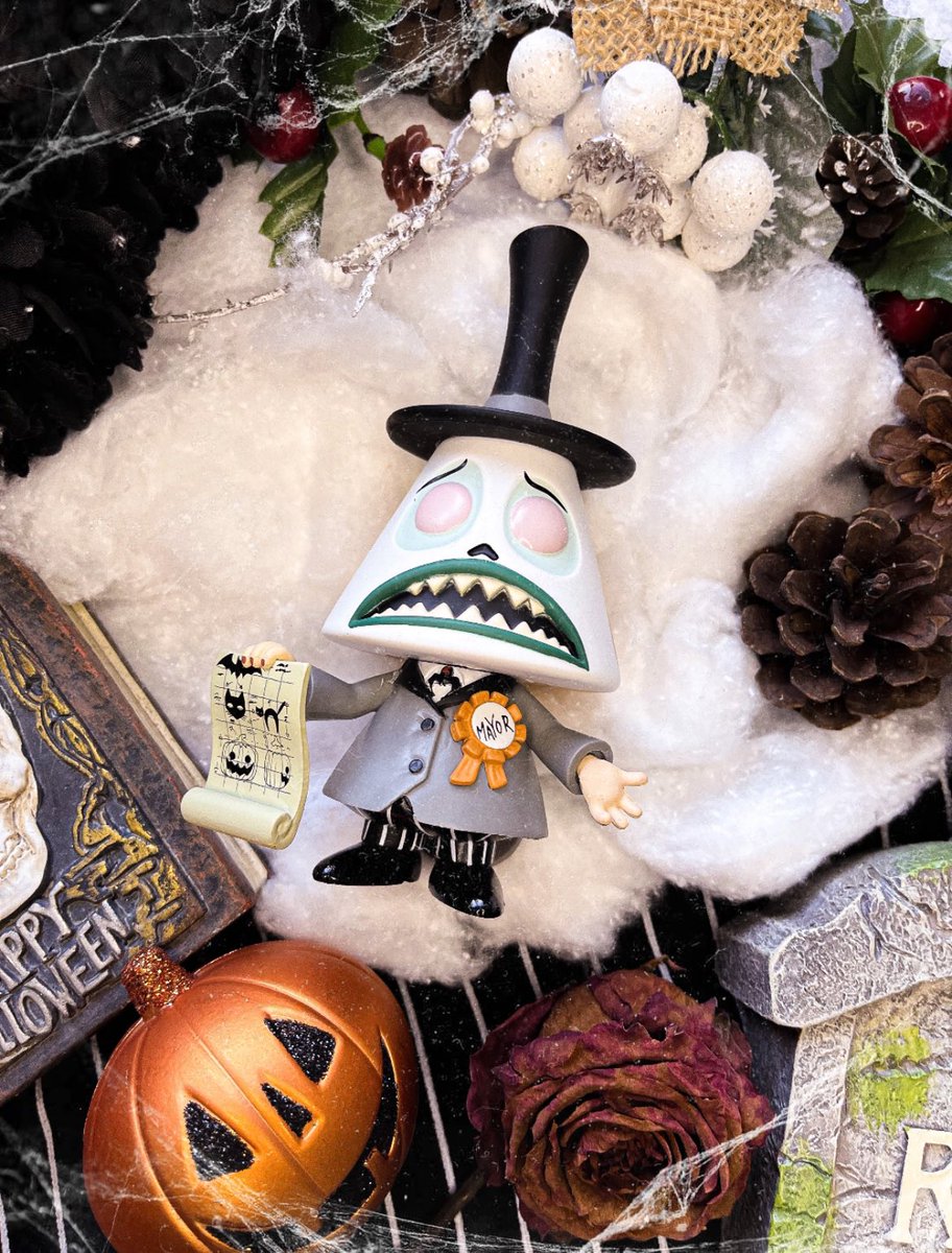 Joanna_Fa's tweet photo. @funko #FunkoPhotoADayChallenge #funkoPOP The Kindest Mayor in Halloweentown #wkd #FunkoFamily https://t.co/rCyXXcGK2H