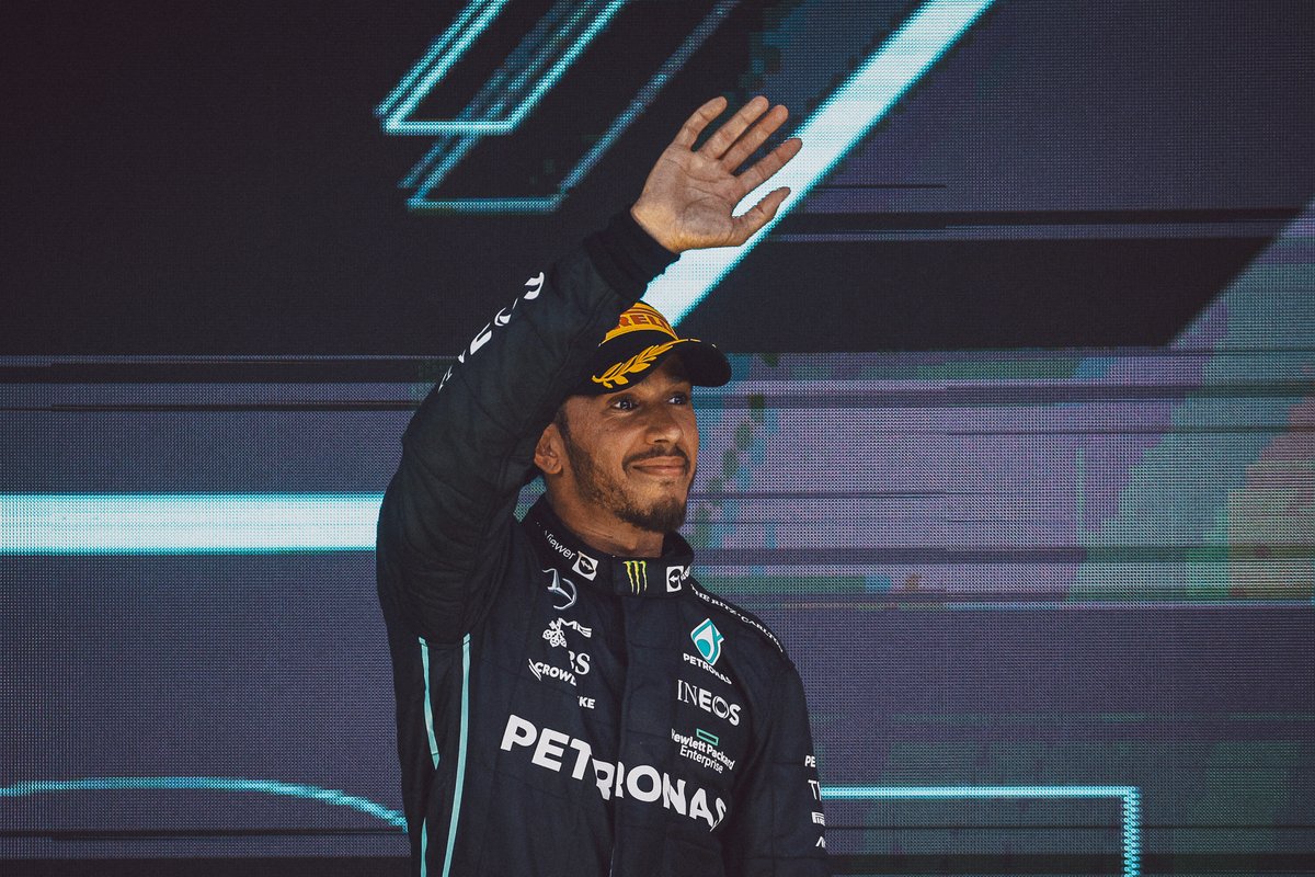 amgmotorsport's tweet image. .@LewisHamilton is your #F1DriverOfTheDay in São Paulo. 🏅

Well deserved! A fantastic recovery drive from P10. 👏

#WorldsFastestFamily #BrazilGP #F1