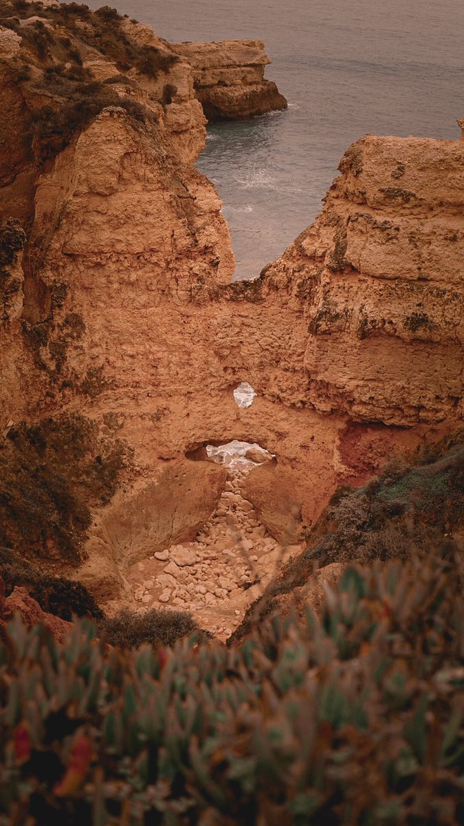 Albufeira , Portugal 🇵🇹 
Sony A6000
Sigma 30mm f1.4 

#ig #beach #travelgram #picoftheday #portugaldenorteasul #igersportugal #photo #amar #italy #sunset #espa #sintra #portugaltravel #landscape #fotos #architecture #germany #like #em #lovers #usa #realmadrid #juventus #lifestyle