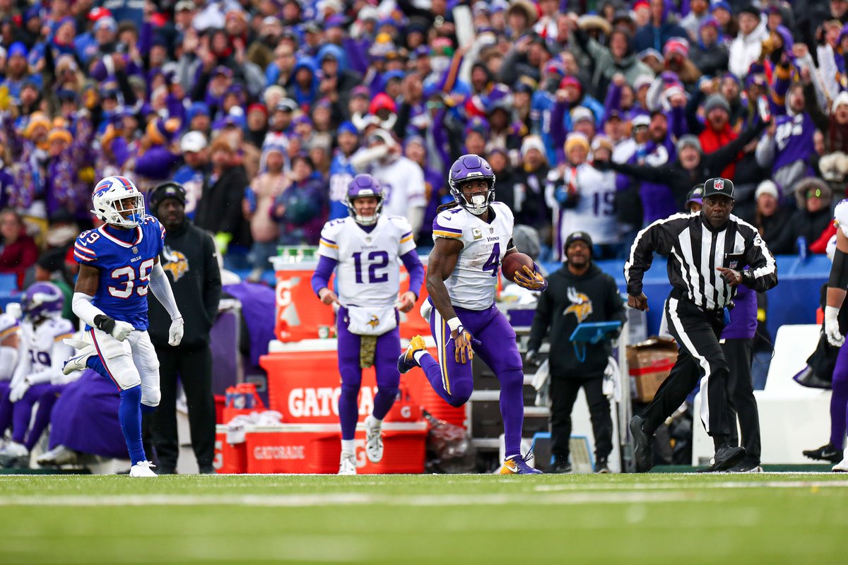 Dean Winchester On Twitter RT VikingsPR RB dalvincook s 81 yard TD dean-winchester-on-twitter-rt-vikingspr-rb-dalvincook-s-81-yard-td