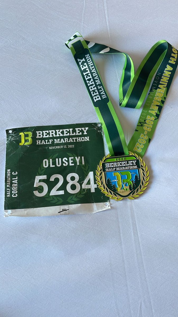 seyimakinde's tweet photo. Just finished running the Berkeley Half Marathon with my daughter, Feyi, in San Francisco. Happy to make it to the finish line in under 3 hours. 💪🏾 https://t.co/N2tKCBYpqC