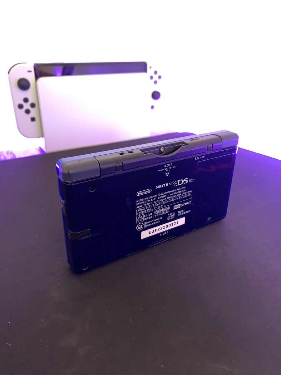 towbazko's tweet photo. Just built a GameBoy Macro🎮 @PixelBoxy the faceplate and glass screen really makes this mod look great! #GameBoyMacro #BoxyPixel https://t.co/NdmbTZ2nMK