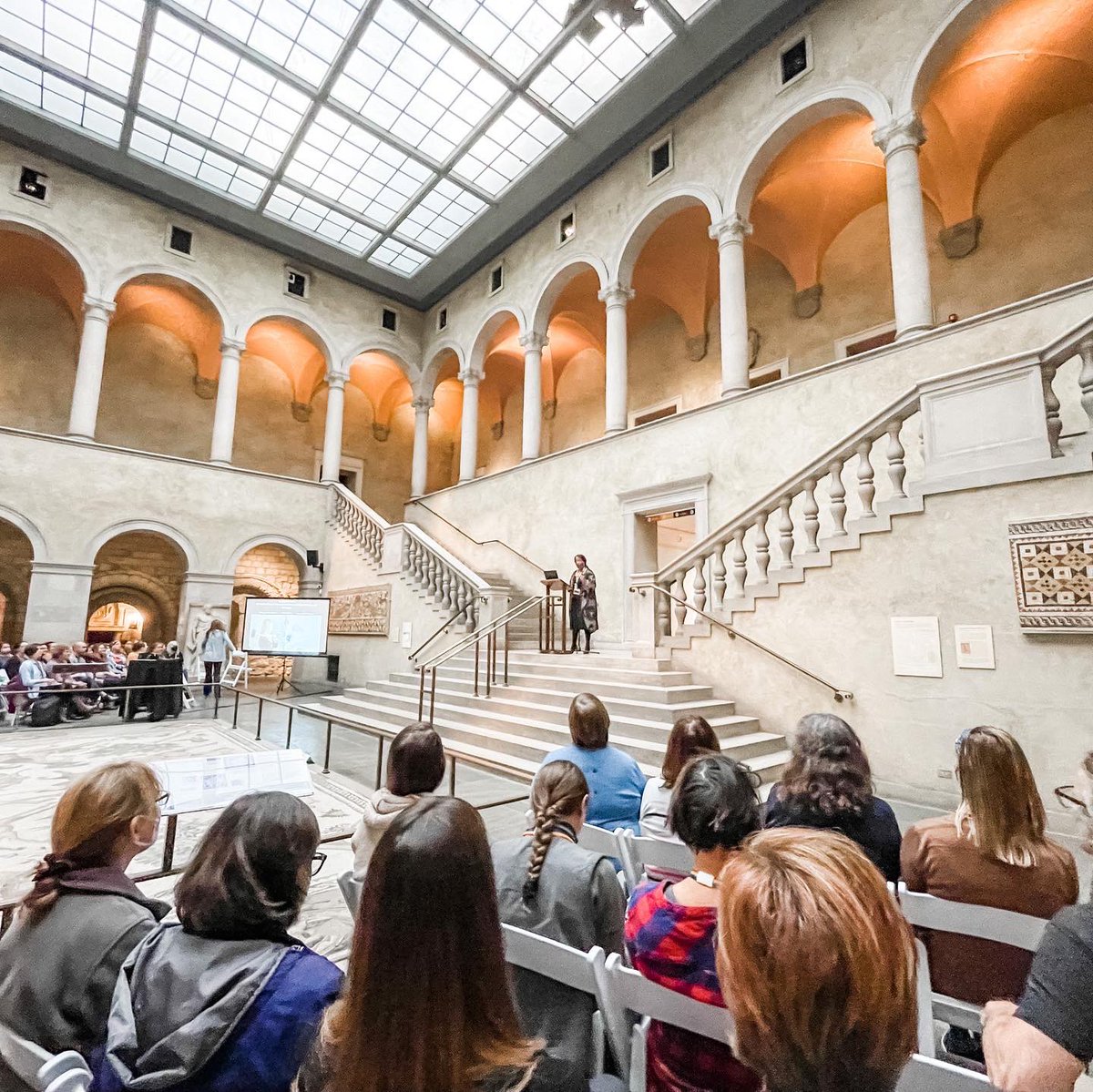 MrsBrown_Art's tweet photo. Thank you @massarted for the opportunity to present at this years conference at the @WorcesterArt Museum. Today was an inspiring day full of creativity, best practices, and fellowship 🌈 

#ArtTeacher #MAEA2022 #heArtofthecommonwealth https://t.co/tdImqfL8X5