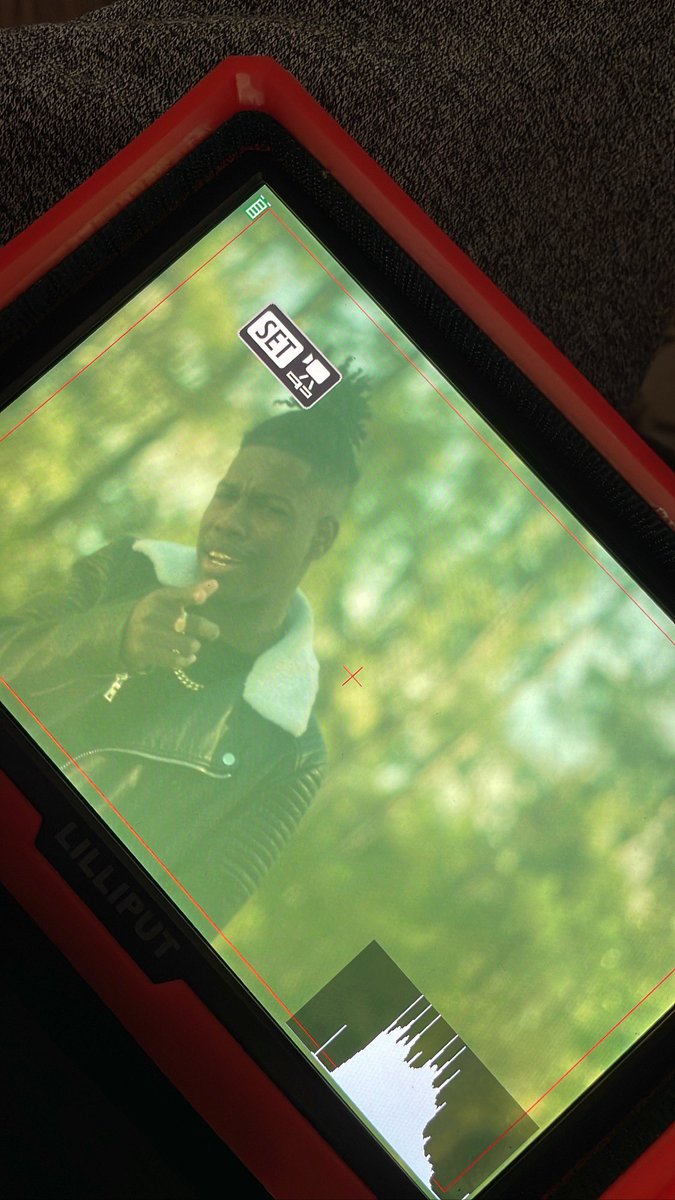 AMillzDavisFilm's tweet photo. #DailyDiscover BTS of a new episode of @DailyMyle’s new original series Visual Performance. https://t.co/Ch0wdMkOA1