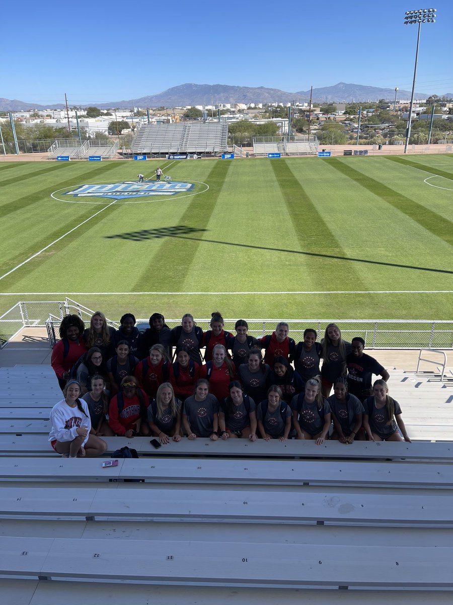 Lady Rangers take on Arizona 💪🏻⚽️ 

#GoRangers
