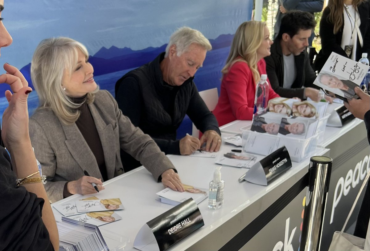 adt219's tweet photo. #Jarlena #Days #DaysofDays2022 https://t.co/YRW1v5cIad