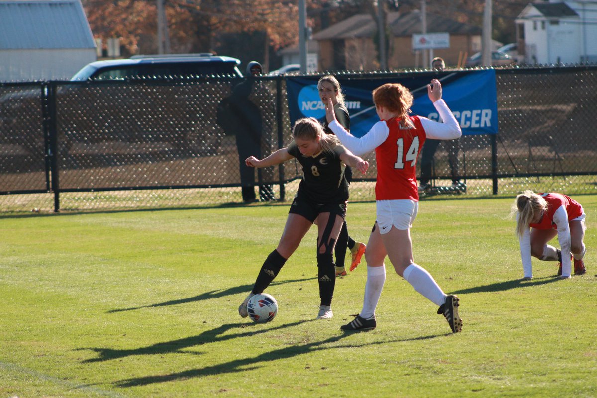 Final score <a href="/ESU_WoSoccer/">ESU Women's Soccer</a> defeats <a href="/UCM_Soccer/">Jennies Soccer</a> 1-0 in the second round of the NCAA Tournament. The Hornets advance to their first Central Regional Final in school history. #StingersUp