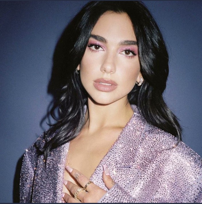 ShabyMusic's tweet photo. How long have you been waiting for the performance? Dua lipa
#FIFAWorldCupQatar2022 #Dualipa https://t.co/nxElzuLft5