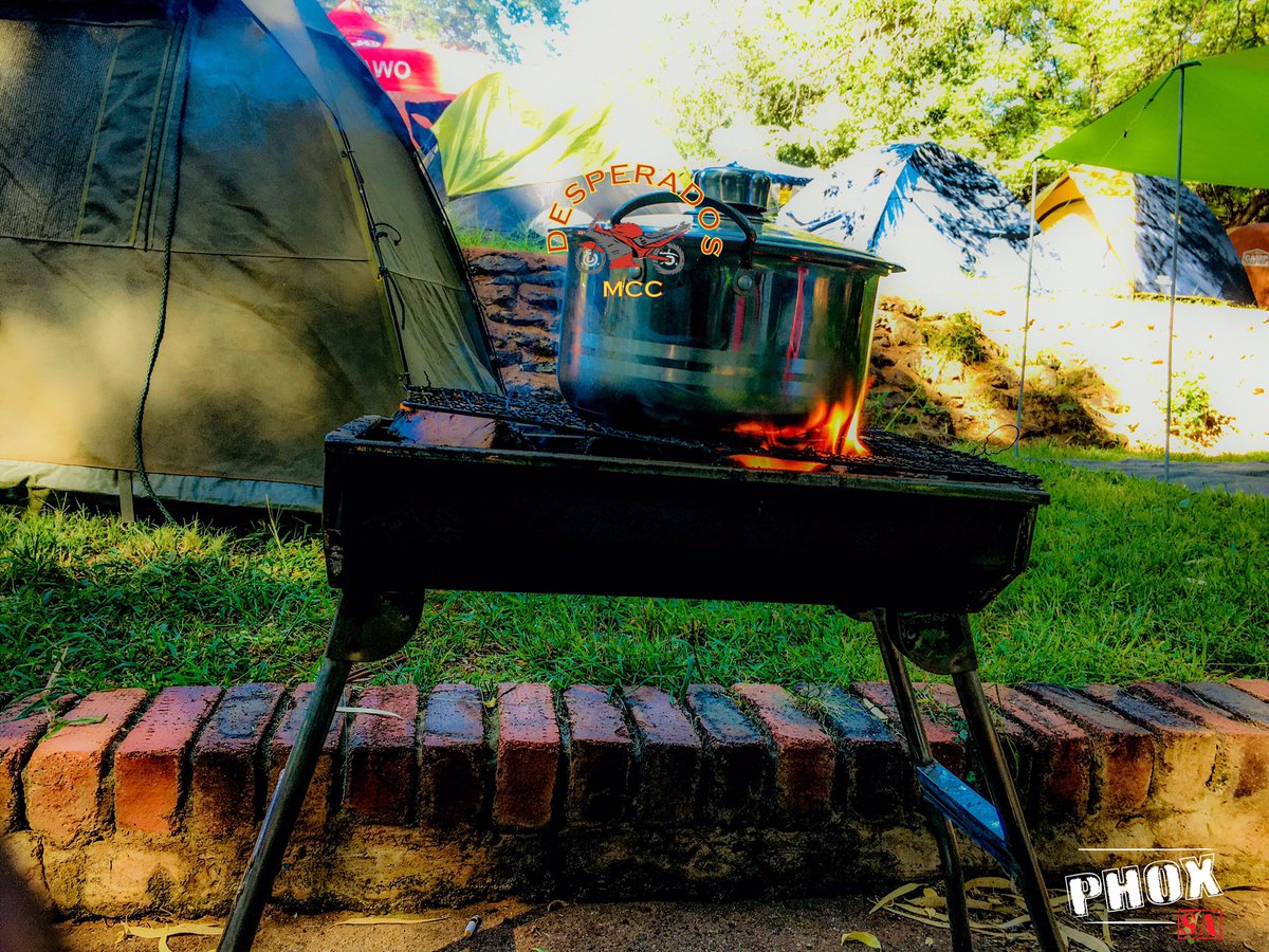 DJPhox1's tweet photo. 📍Caravan Park - Kuruman, Northern Cape

“Desperados Kuruman Charity Run 2022” 🔥👌🏾 #DKRC2022 #Bomafire #Bonfire #Camping #CampingLifestyle 

📸: @djphox1 (Twitter &amp; Instagram) https://t.co/8CKV4Mqhq0