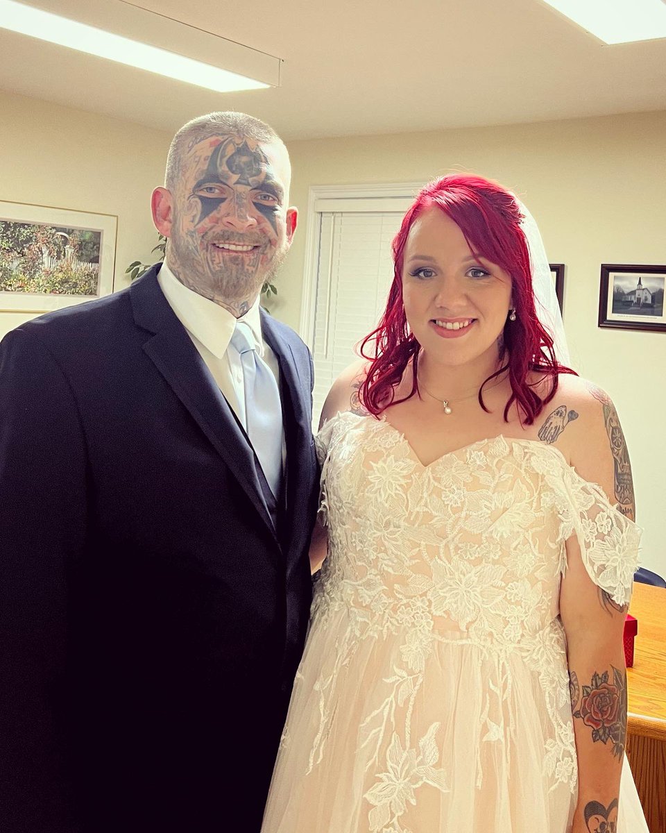 bethann_7's tweet photo. Married to my best friend ♥️ 11.12.22 https://t.co/Uz9QXPMDcx